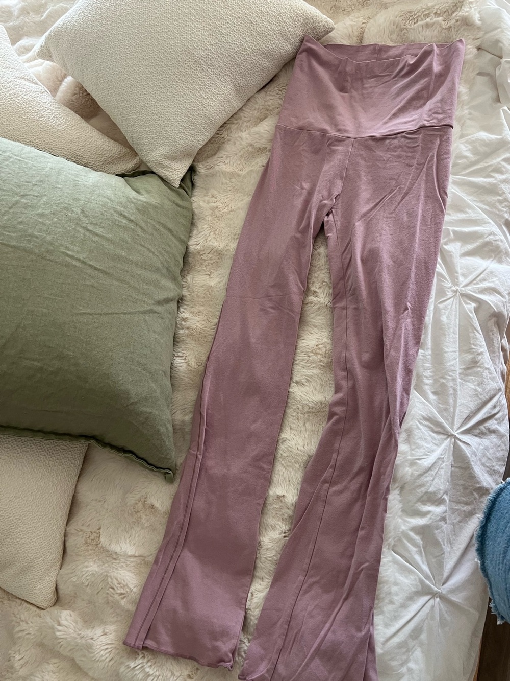 SKIMS High-Rise Flare Pants in Dusty Rose